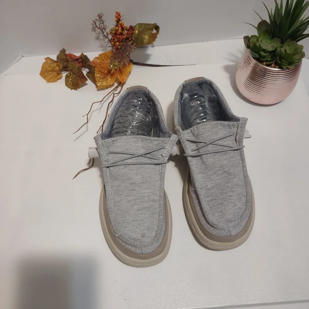 Lamo Men's Gray and Tan Loafers